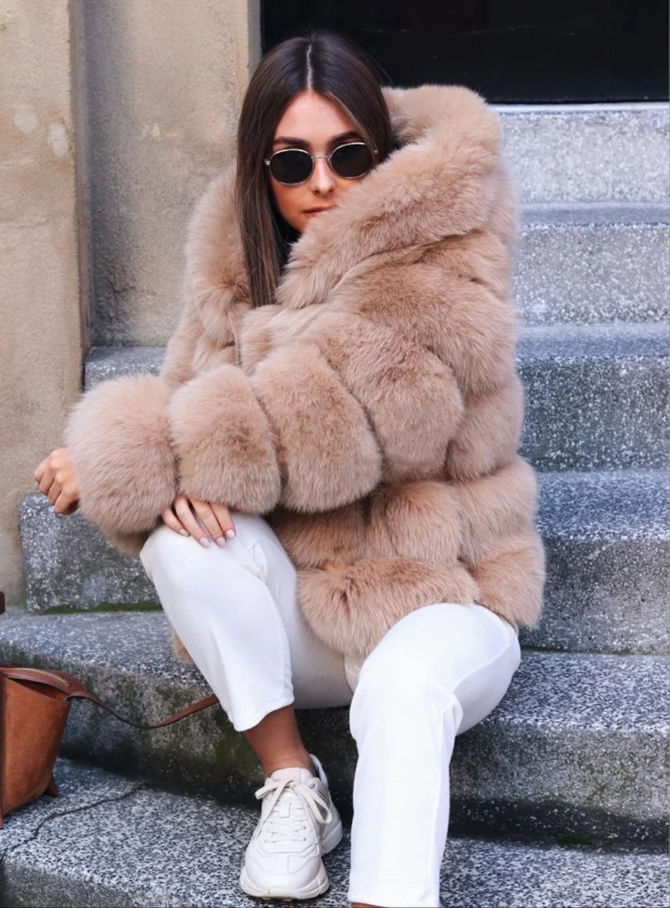 Luxury Real Fox Fur Coat Women Winter Thick Warm Hooded Fox FurJacket Short Bubble Real Fur Coats Outerwear Genuine Fur