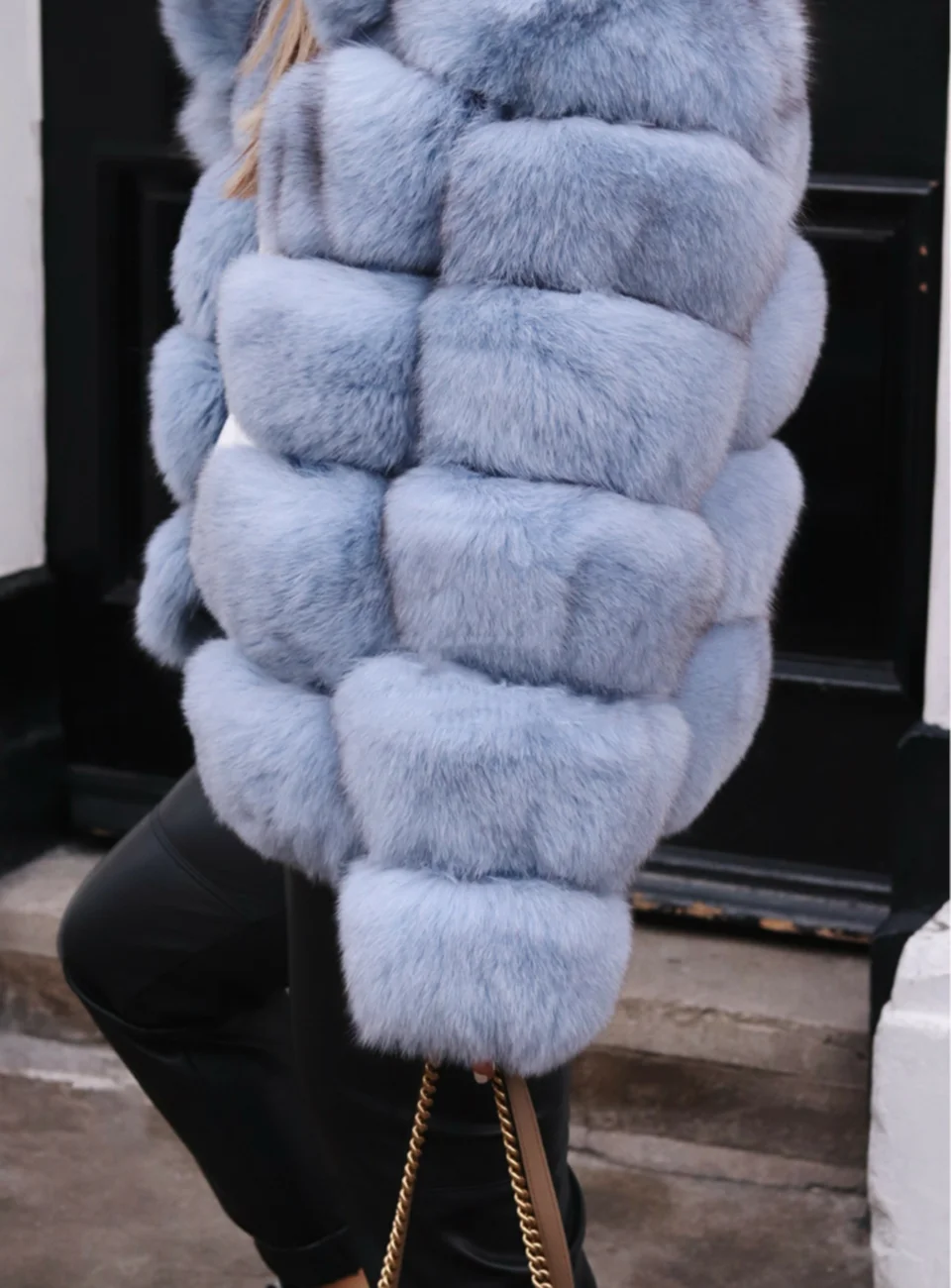 Luxury Real Fox Fur Coat Women Winter Thick Warm Hooded Fox FurJacket Short Bubble Real Fur Coats Outerwear Genuine Fur