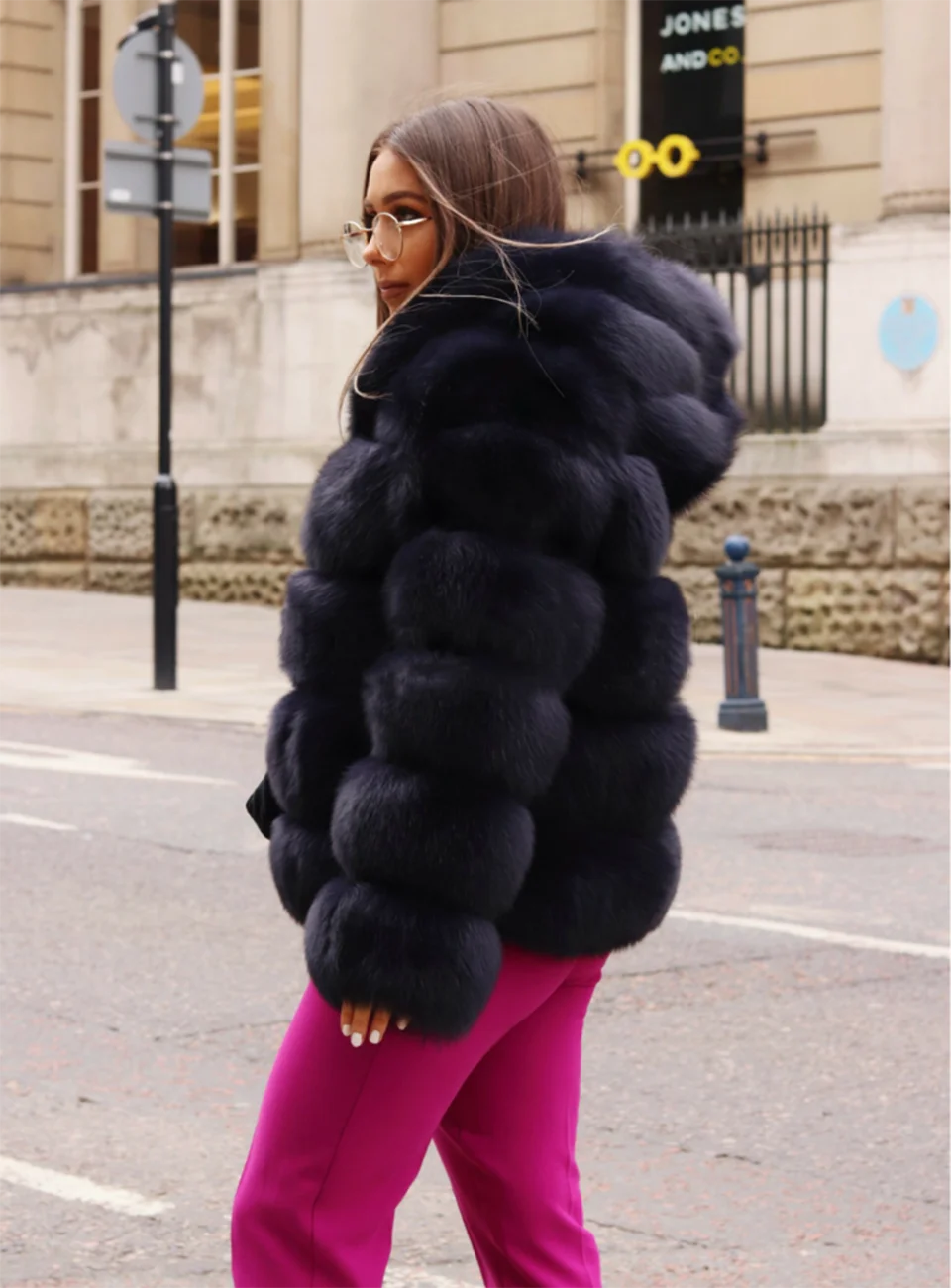 Luxury Real Fox Fur Coat Women Winter Thick Warm Hooded Fox FurJacket Short Bubble Real Fur Coats Outerwear Genuine Fur