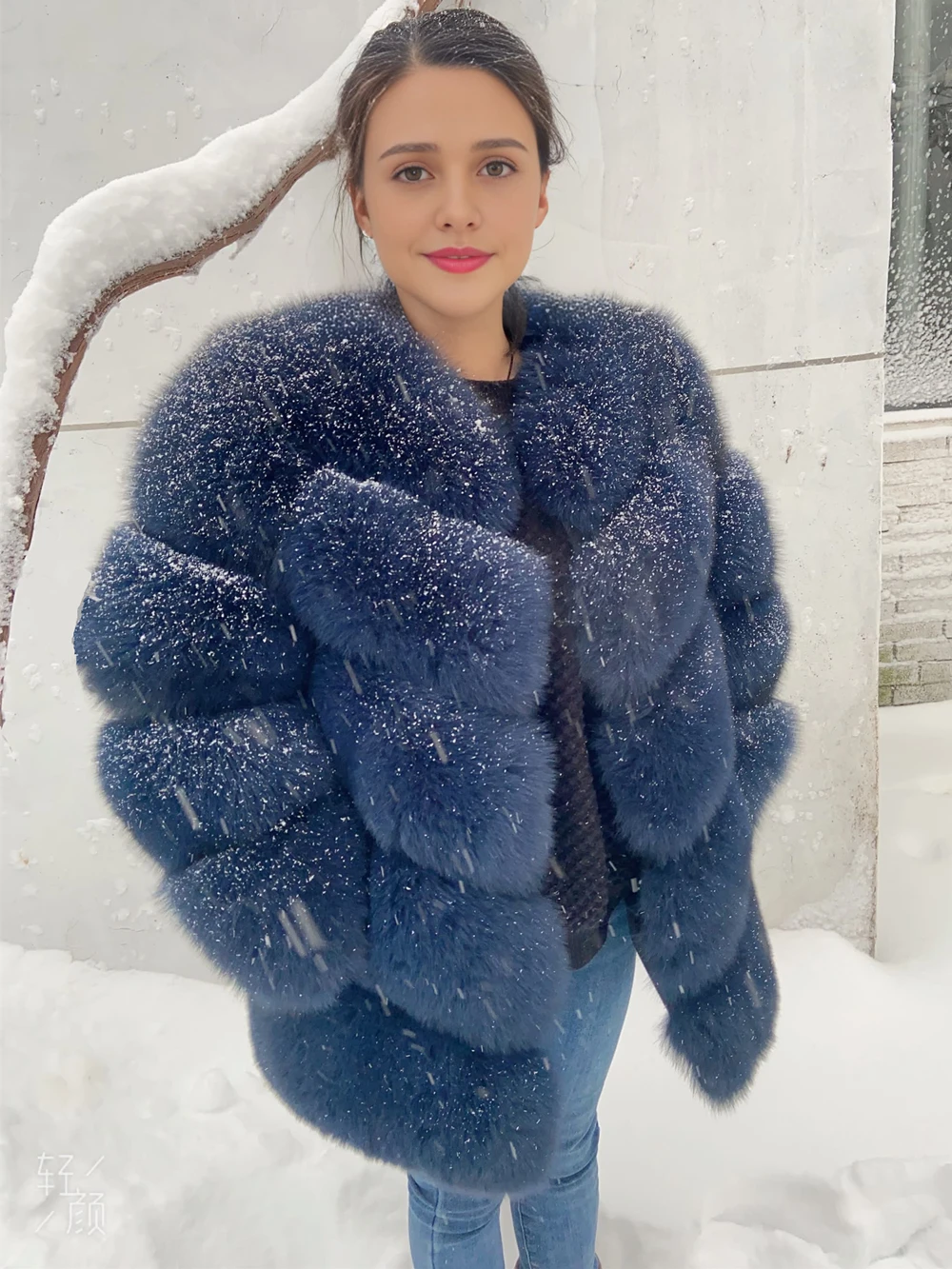 QUEENTINA Natural Fox Fur Coats Fashion New Women's Very Warm And Stylish Jacket Vest Stand Collar Leather Coat Women Winter