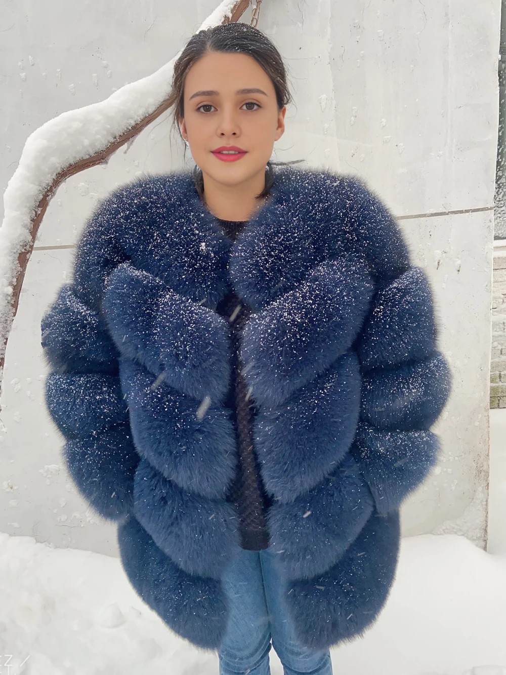 QUEENTINA Natural Fox Fur Coats Fashion New Women's Very Warm And Stylish Jacket Vest Stand Collar Leather Coat Women Winter