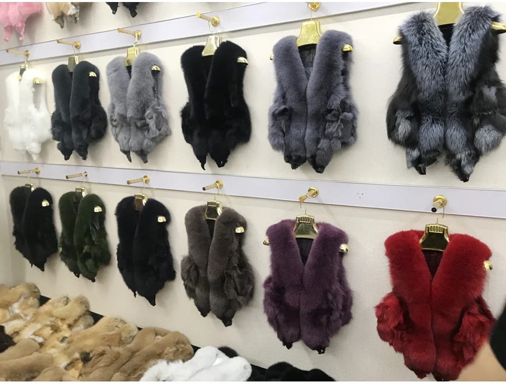 2026 Women Luxury 100% Genuine Real Fox Fur Vest Natural Soft Fox Fur Sleeveless Jacket New Lady Quality Warm Real Fox Fur Gilet