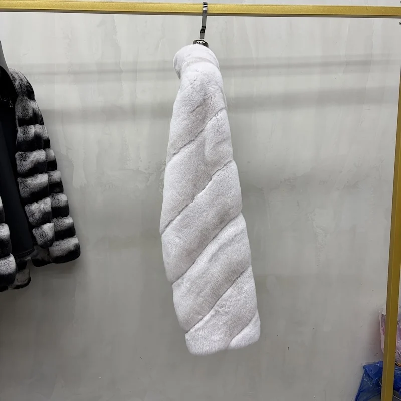 Women Natural Real Rex Rabbit Fur Coat Faux Chinchilla Pattern V‑Neck Short Jacket Natural Fur Coat Winter Warm Luxury Outerwear