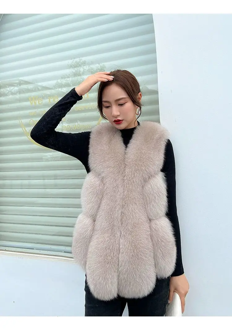 Fox Fur Short Vest Women's 2023 New Full Leather Fur Tank Top with Slender Temperament and Winter Fur Integrated Coat