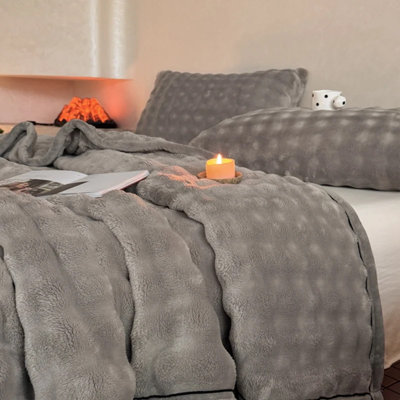 Warm Winter Blanket Milk Velvet Fleece Flannel Soft Thick Plush Blankets for Bed Sofa Single Double Couple Size Fluffy Bedspread