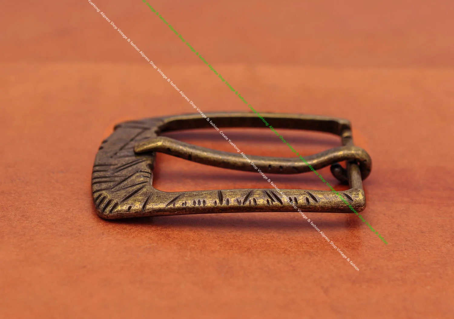 Vintage Brass Plated Wide Quality Men's Engraved Metal Leathercraft Single Prong Pin Belt Buckle Replacement Fit 40mm