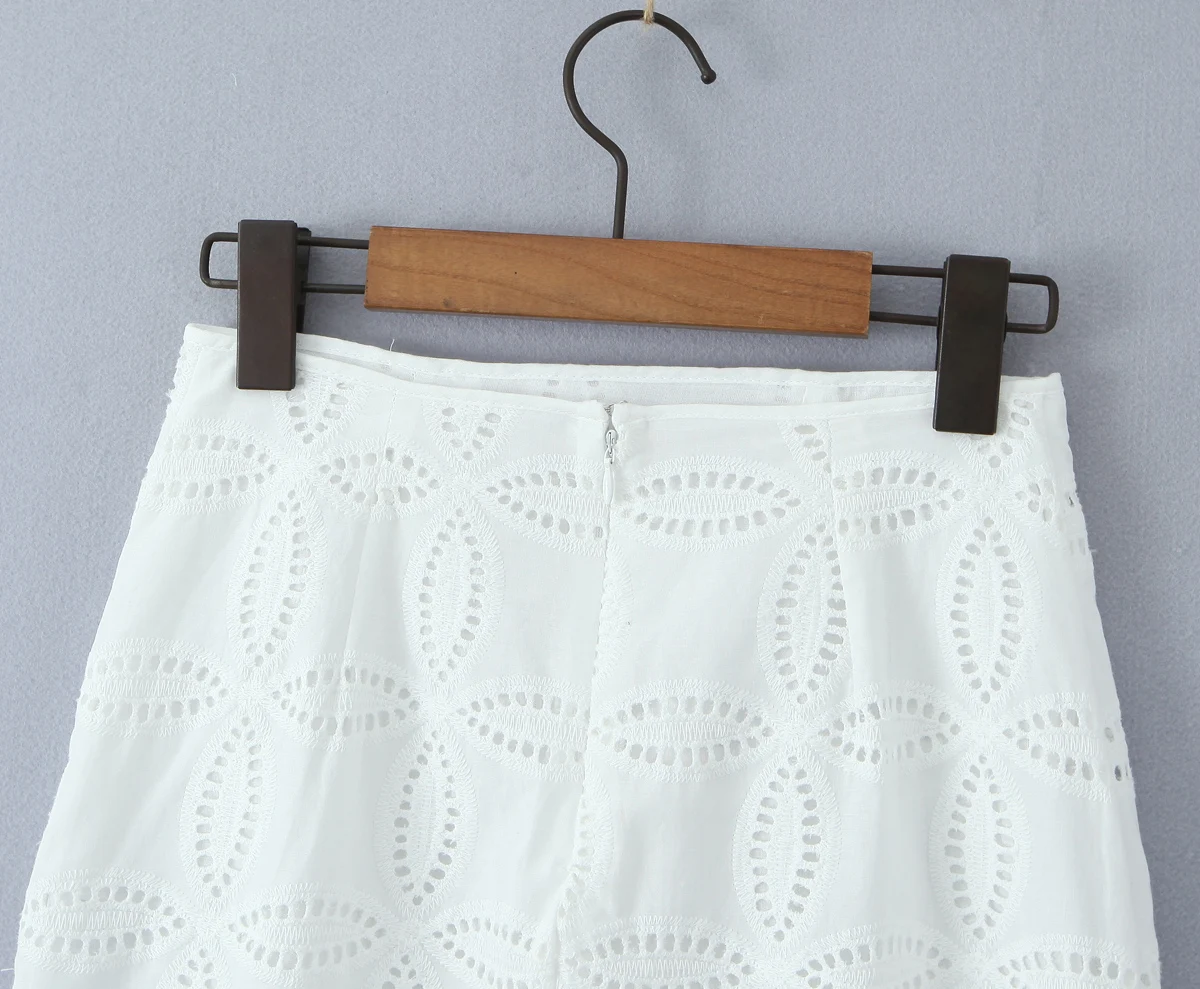 2 Pieces 1 Set 2025 Sexy Women White Embroidery Hole Loose Short Sleeve Shirt Back Zipper High Waist Package Hips Mini Skirts
