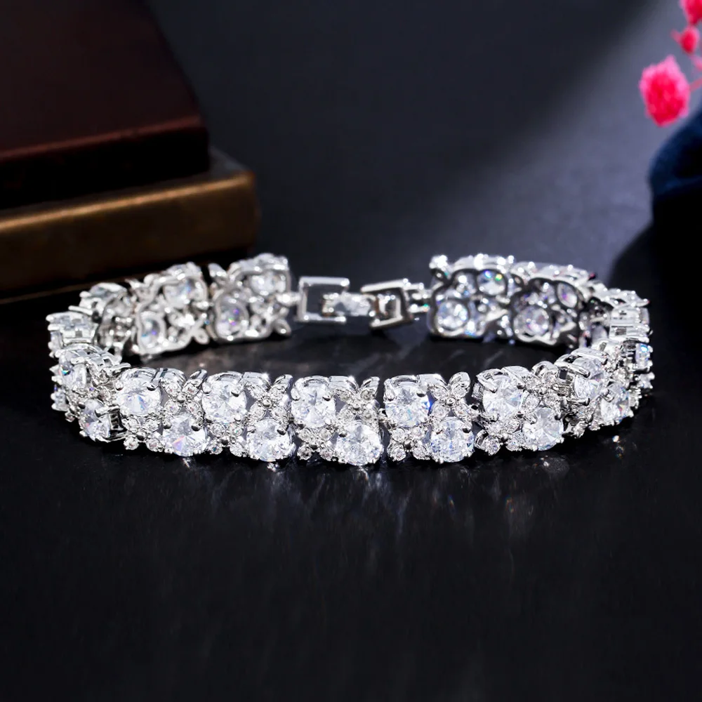 ThreeGraces Luxury Shiny Yellow Cubic Zirconia Leaf Flower Shape Bridal Wedding Party Bracelet for Women Fashion Jewelry BR239