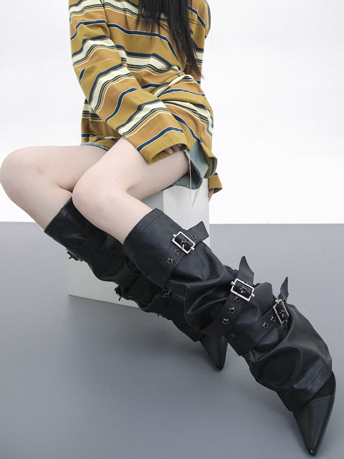 Adjustable Five-pointed Star Rivet Pin Buckle Strap PU Leather Leg Warmers Woman Gothic Punk Leather Leg Sleeve Covers