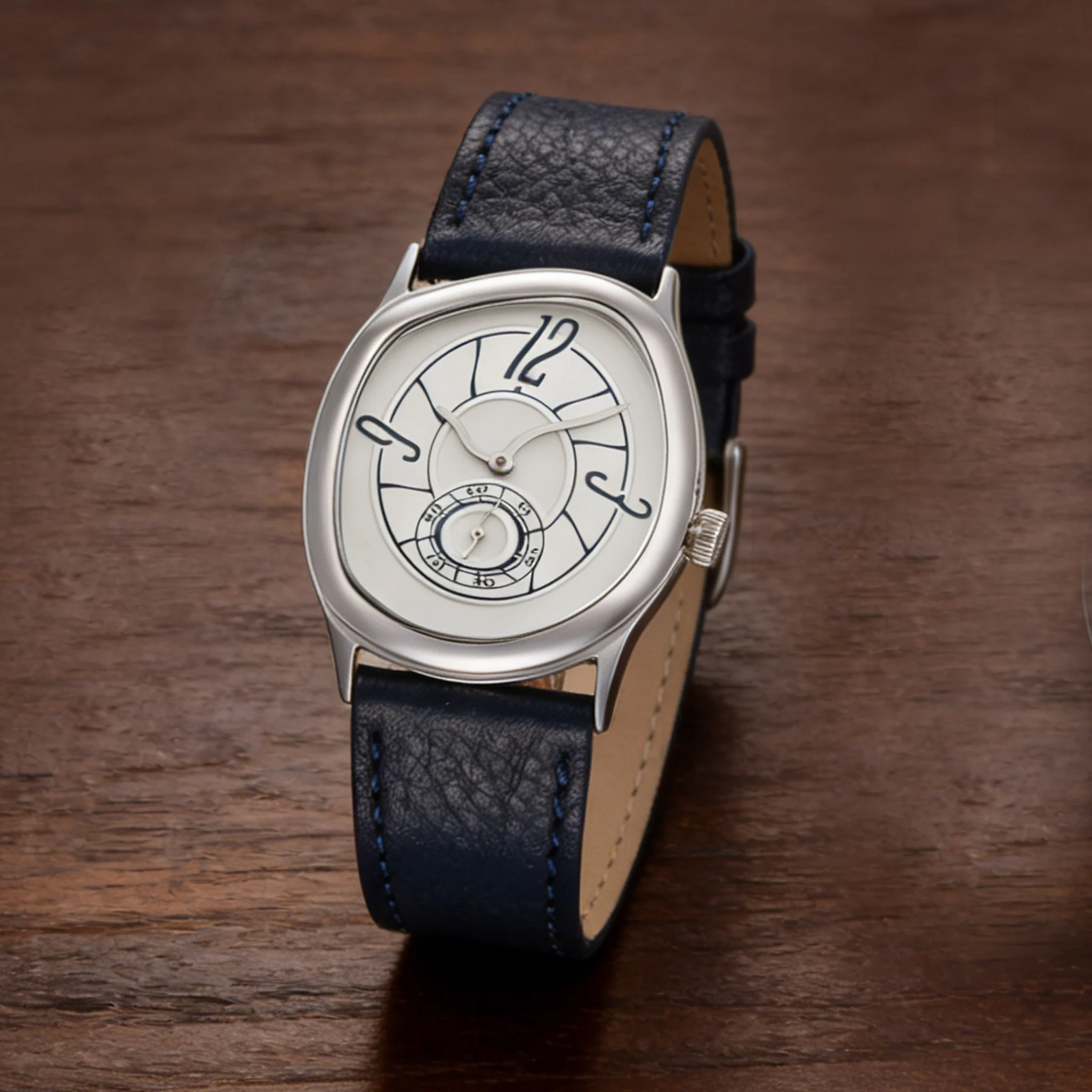 Innovative Series of Special Shaped Quartz Watches with Import Movement 32mm Dial with Genuine Leather Strap and Steel Case