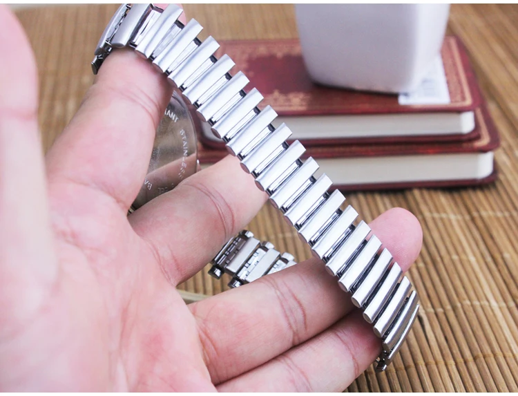 2025 Old Men Women Couples Watches Flexible Elastic Strap Fashion Simple Large Digital Stainless Steel Electronic Wristwatches