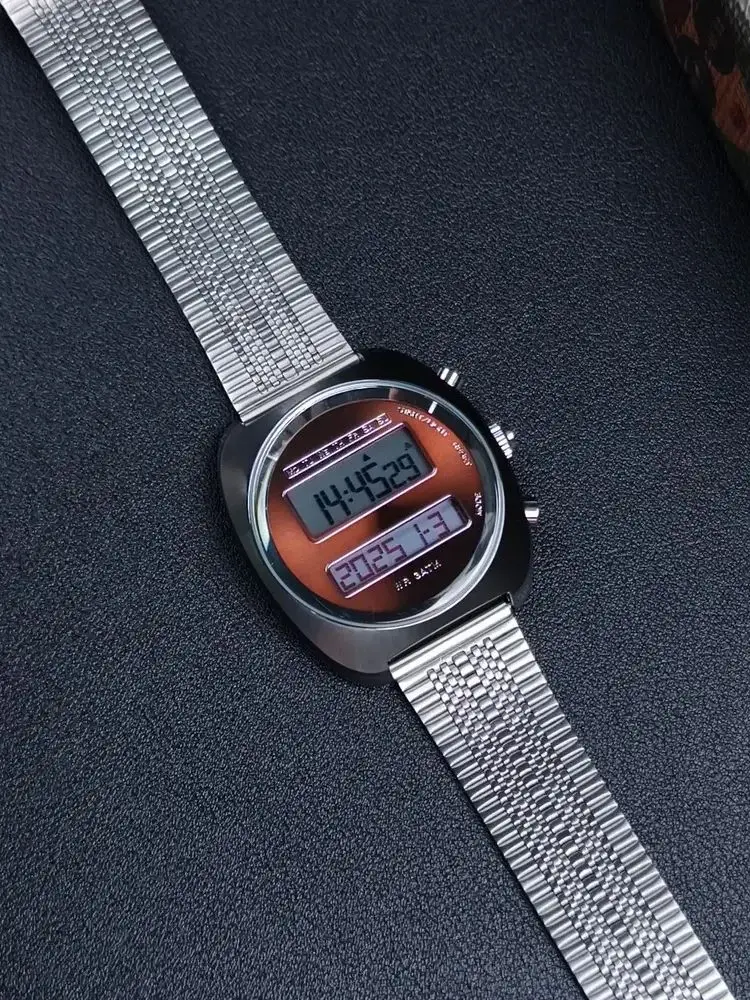 Vintage Futuristic Design Watch ChronoD Retro 1970s Electronic Dual Display Watch LCD Stainless Steel Case