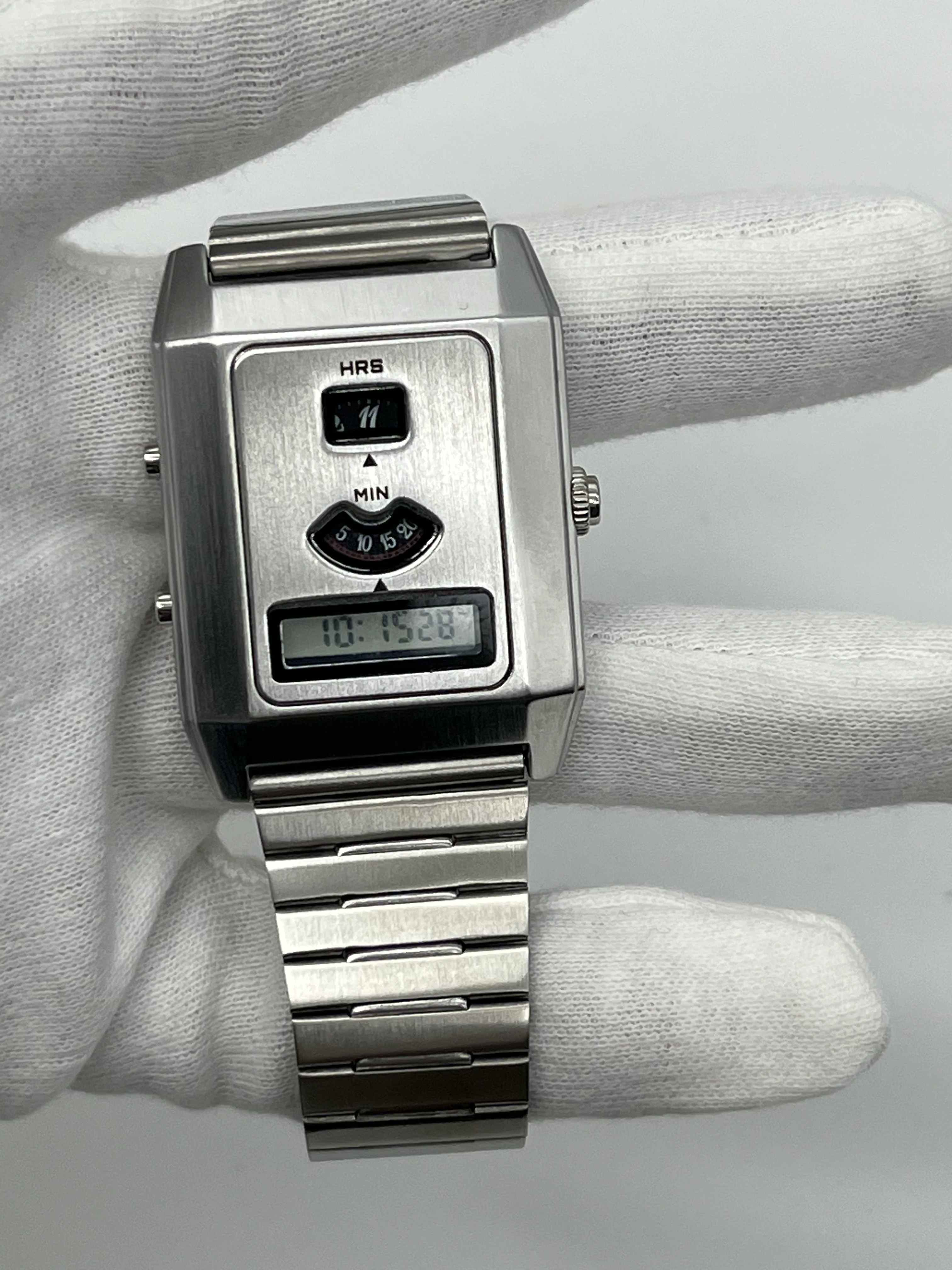 C-0PO Couple's Retro Digital Watch LCD Display, Vintage 2026 Design - Adjustable Strap Daily Casual Matching Timepiece