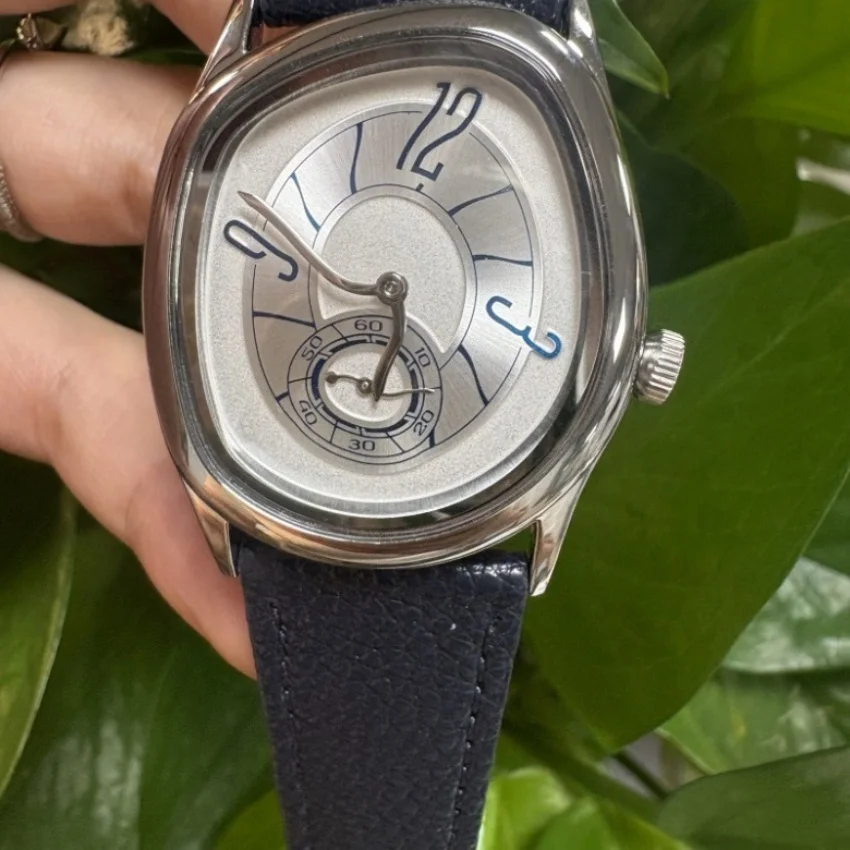 Luxury Quartz Men's Watch Vintage Cash Creative Melting Twisted Watches for Women Irregular Case Leather Y2K Ins Style Watch