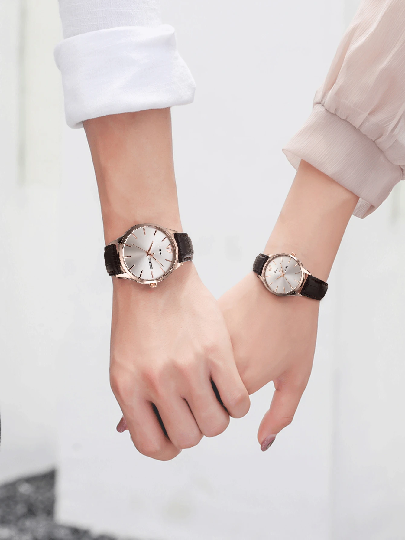 TOMI Two-Piece Casual Minimalist Men's And Women's Couple Watch Luxury Circular Large Dial Calendar Quartz Watch Clock Gift