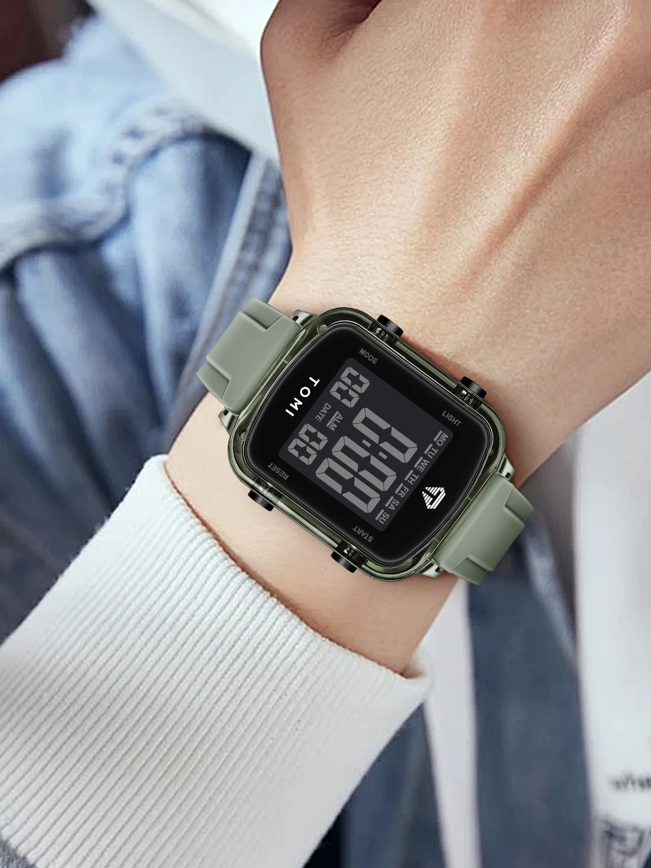 TOMIFashionable new electronic watches; Trendy couple watches; Same style for men and women; Wrist watches in gift boxes.