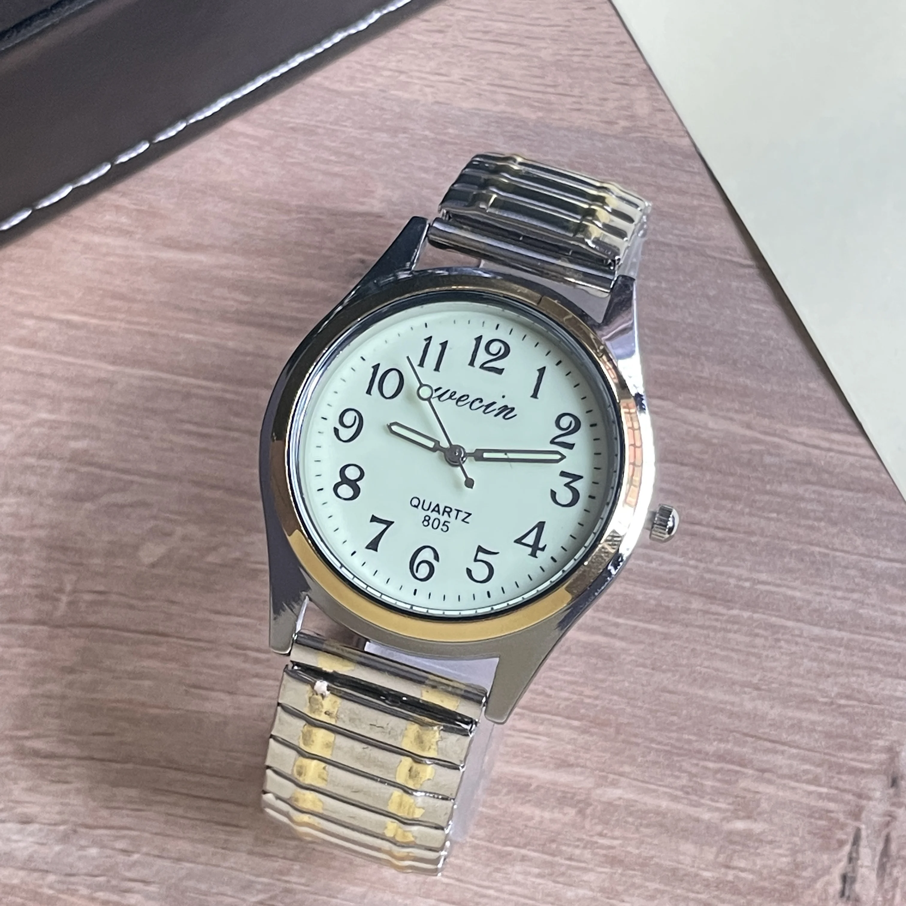 Business Sports Alloy Elastic Strap Glow-In-The-Dark Couple Fashion Quartz Watch For Men And Women