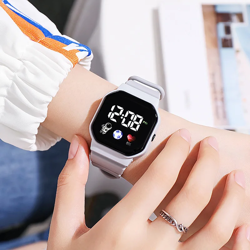 Led Children's Watch Sport Digital Watches Spaceman Silicone Strap Cute Electronic Wristwatch for Boys Girls Students Gift 손목시계