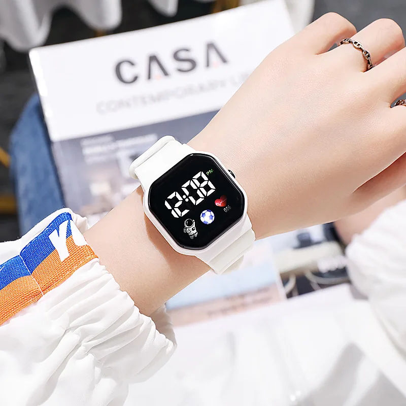 Led Children's Watch Sport Digital Watches Spaceman Silicone Strap Cute Electronic Wristwatch for Boys Girls Students Gift 손목시계