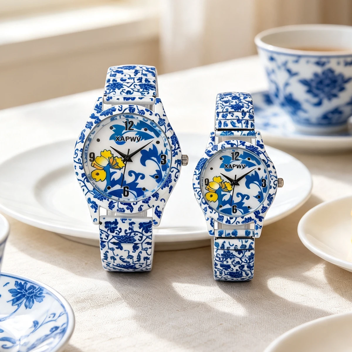 New Fashionable Blue and White Porcelain Quartz Women's Watch, Niche Luxury Elastic Strap, Couple's Model, a Pair