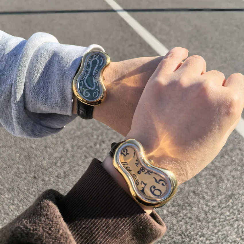 New Y2K Fashion Creative Men Women Soft Melting Watch Luxury for Couple Irregular Shape Dial Unique Design Quartz Watch Reloj