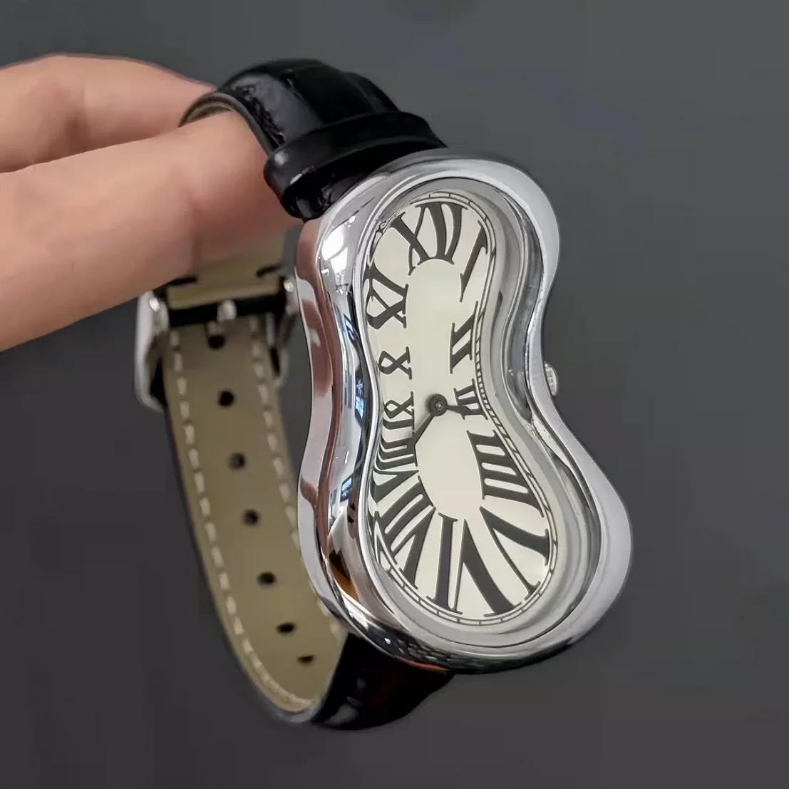 New Y2K Fashion Creative Men Women Soft Melting Watch Luxury for Couple Irregular Shape Dial Unique Design Quartz Watch Reloj