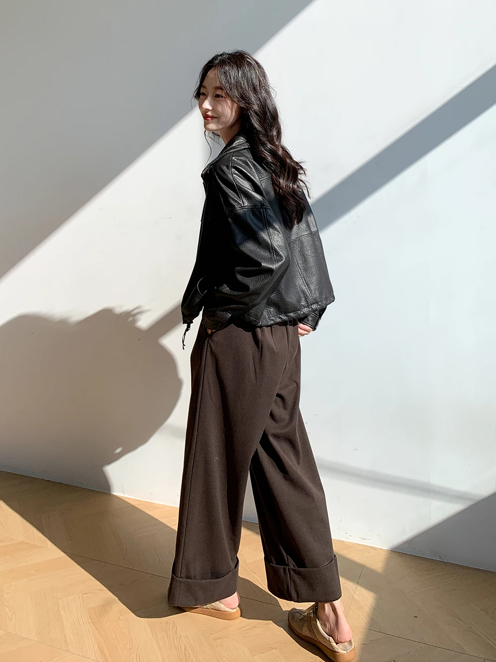 Vintage Genuine Leather Cropped Jackets for Women Spring Autumn 2026 New High-end Simple Stand Collar Bubble Real Sheepskin Coat