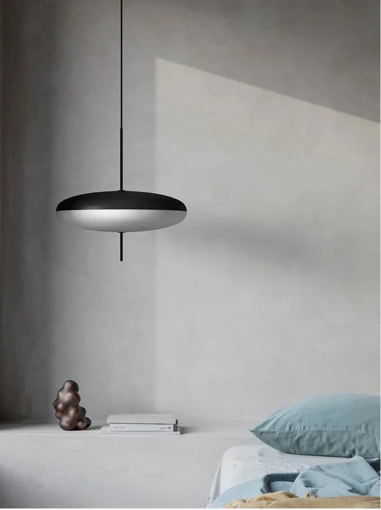 Nordic Creative Internet Celebrity Flying Saucer Art Chandelier Personalized Exhibition Hall Dining Table Simple Round Bar Lamps