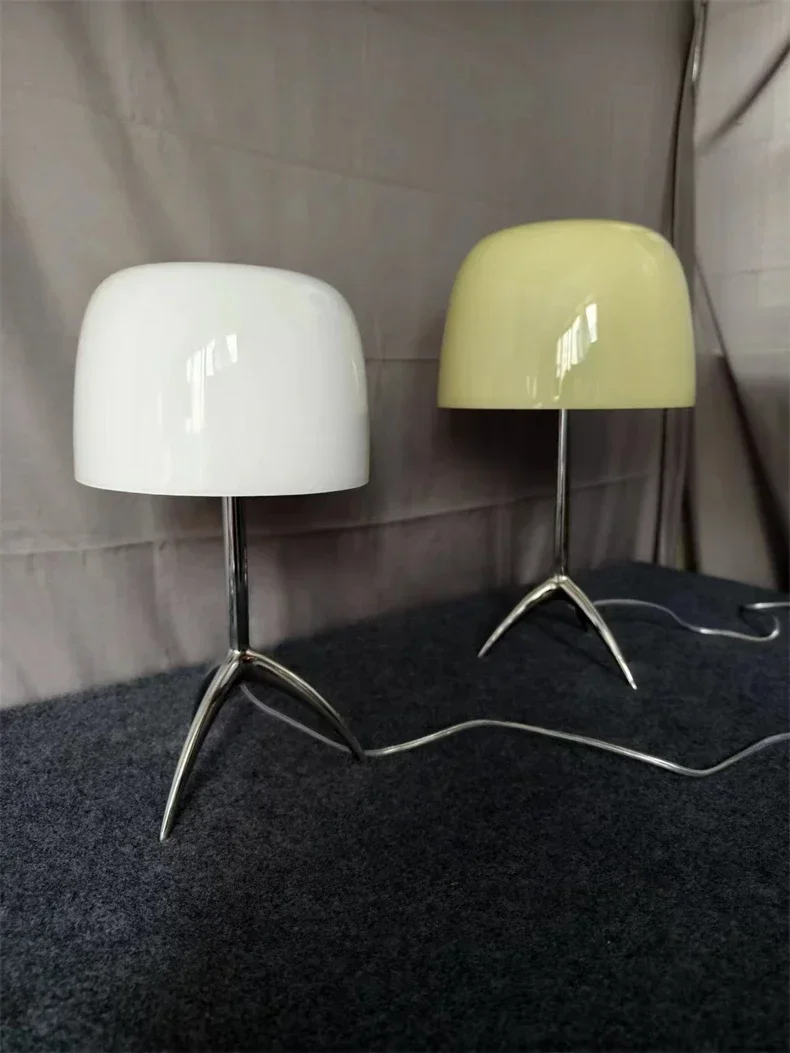 Nordic Modern Colorful Glass Lampshade Three Legged LED Desk Lamp Suitable for Study Bedroom Living Room