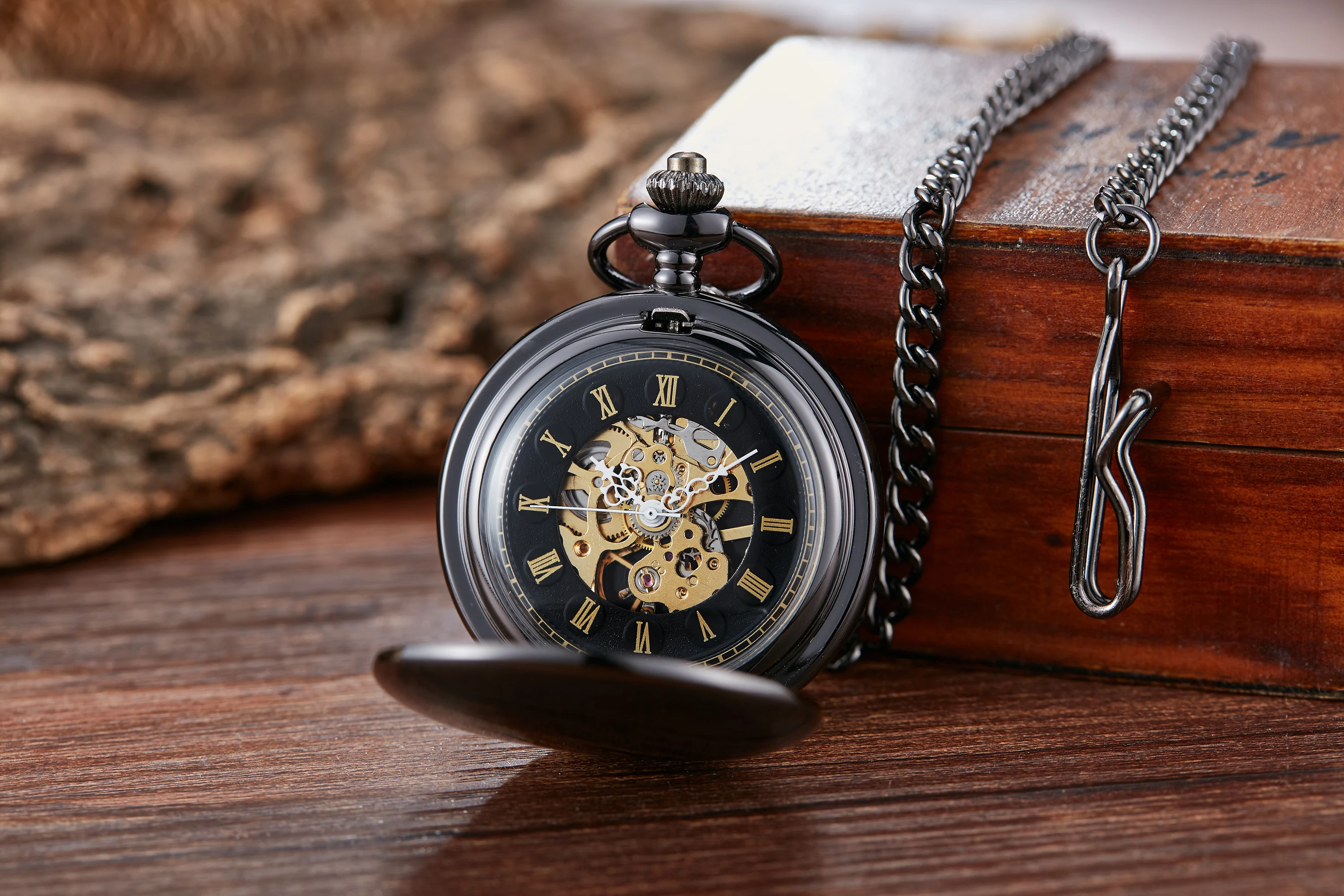 Classic double face hand winding mechanical pocket watch smooth surface hollowed Roman numeral men women mechanical pocket watch