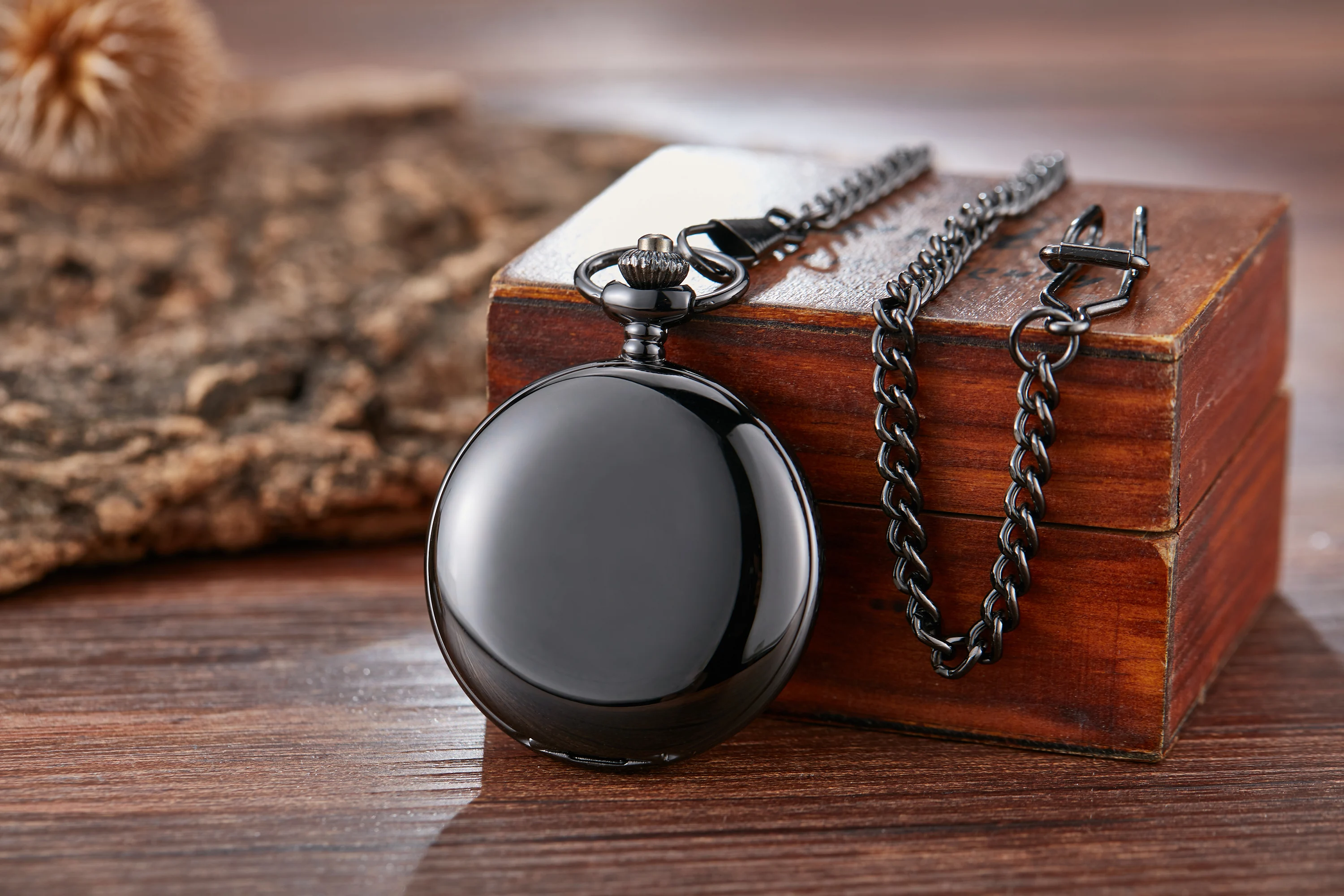 Classic double face hand winding mechanical pocket watch smooth surface hollowed Roman numeral men women mechanical pocket watch