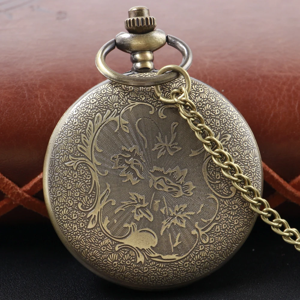 Cowboy Knight Hollow Skeleton Quartz Pocket Watch Steampunk Vintage Pendant Gift Chain Pocket Watch Fob Watch Gift Men and Women