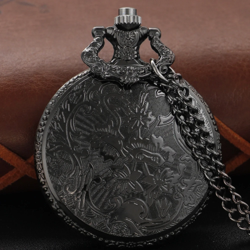 Cowboy Knight Hollow Skeleton Quartz Pocket Watch Steampunk Vintage Pendant Gift Chain Pocket Watch Fob Watch Gift Men and Women