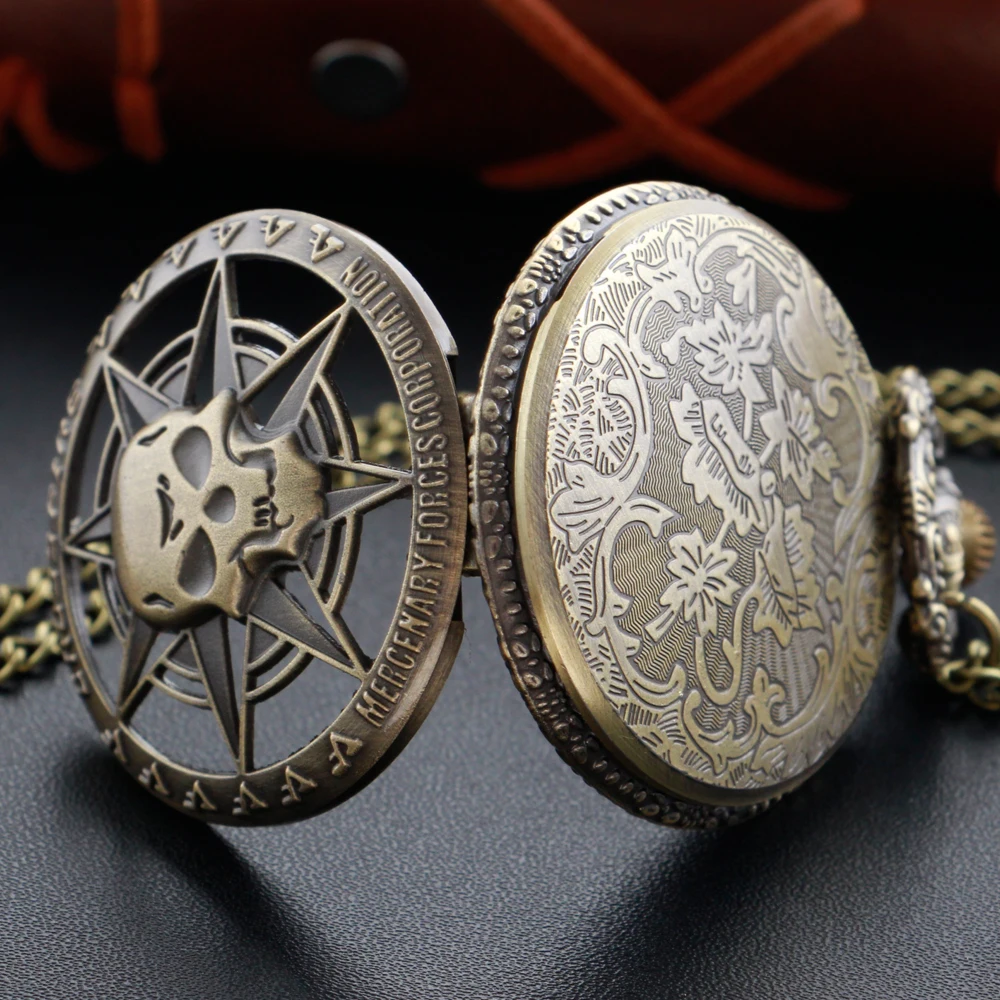 Street Western Cowboy Trendy Cool Skull Quartz Pocket Watch Retro Fashion Men's and Women's Necklace Accessories Student Clock