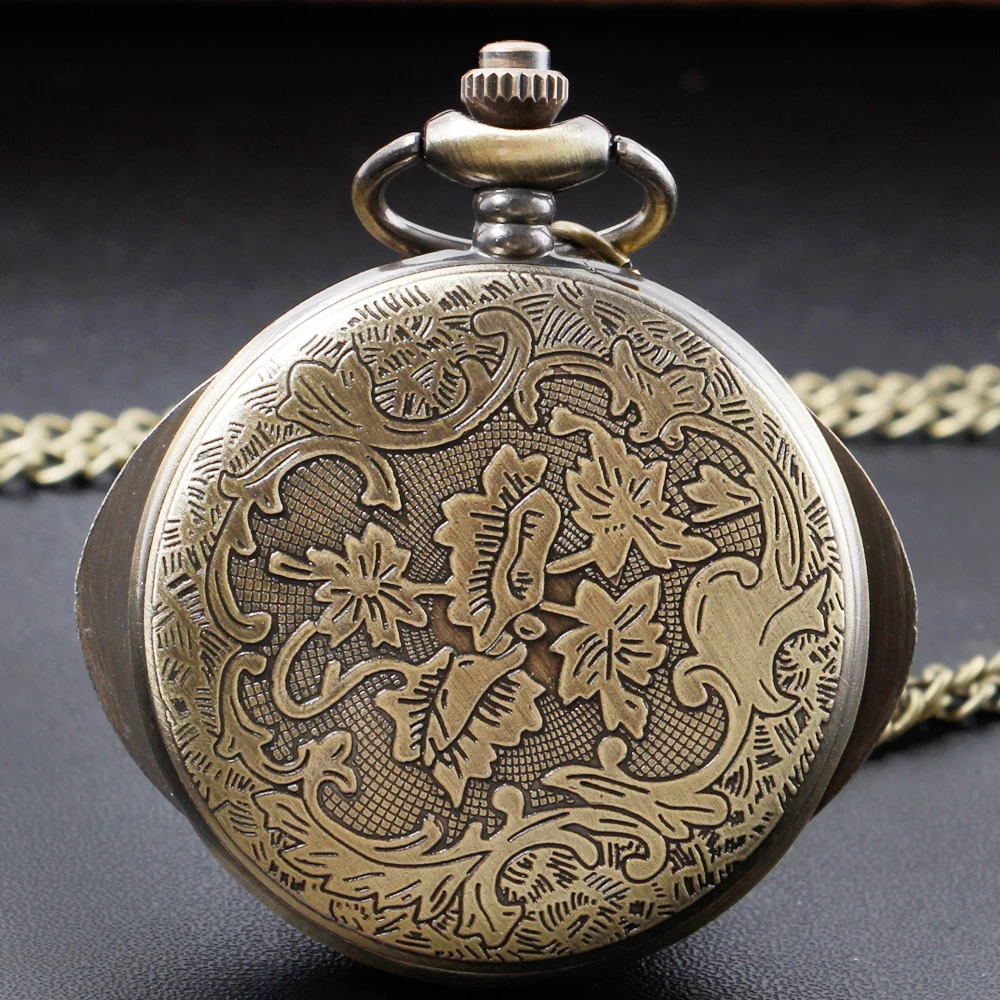 New Vintage Bronze Pocket Watches Eyes Design Shape Quartz Pocket Watches Jewelry Pendant Necklace Chain Gifts for Mens Womens