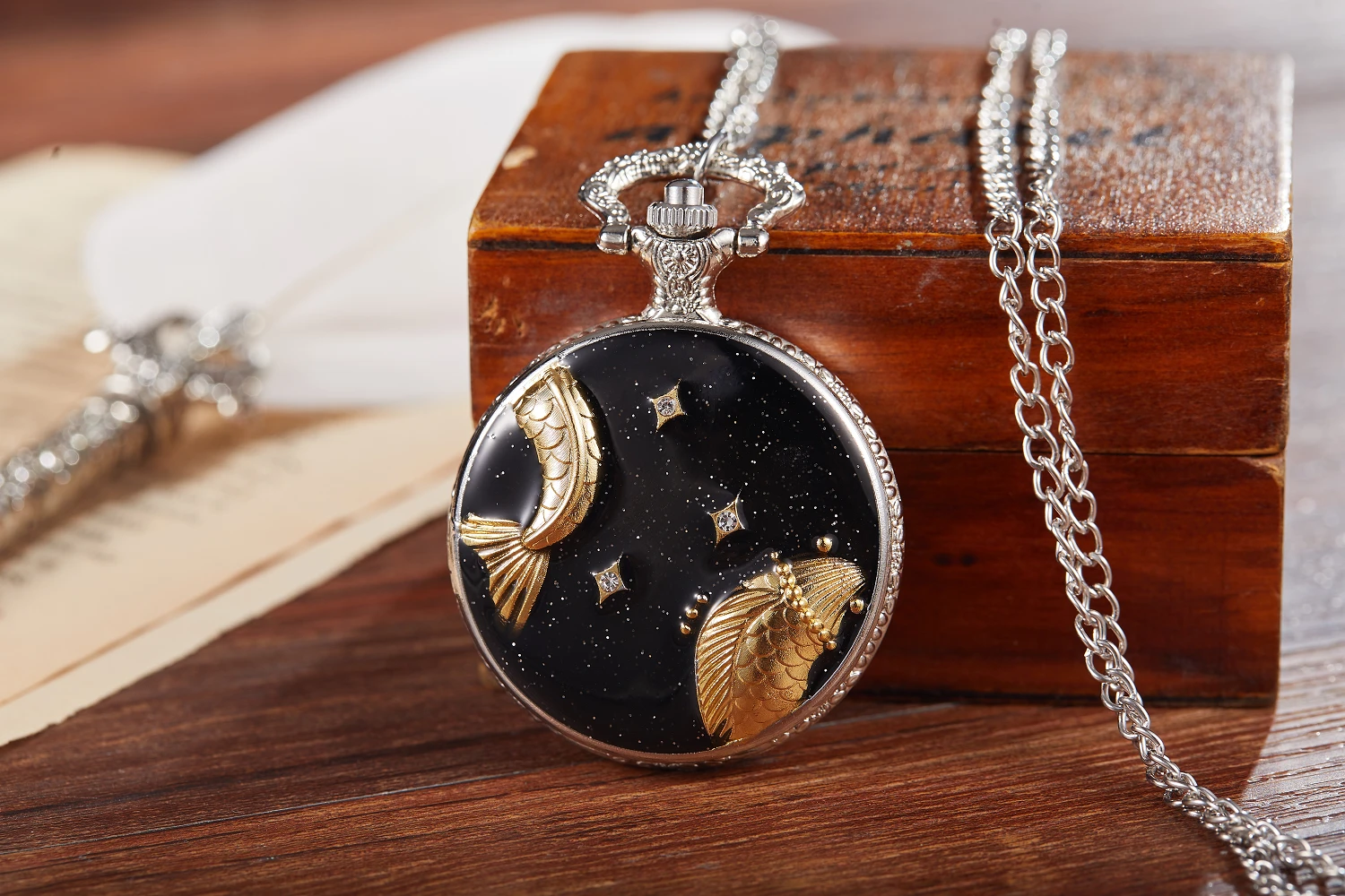 Retro Men Pocket Watch College Windy Day Moon Stars Personality Appearance Women Pocket Watch Children Quartz Pocket Watch