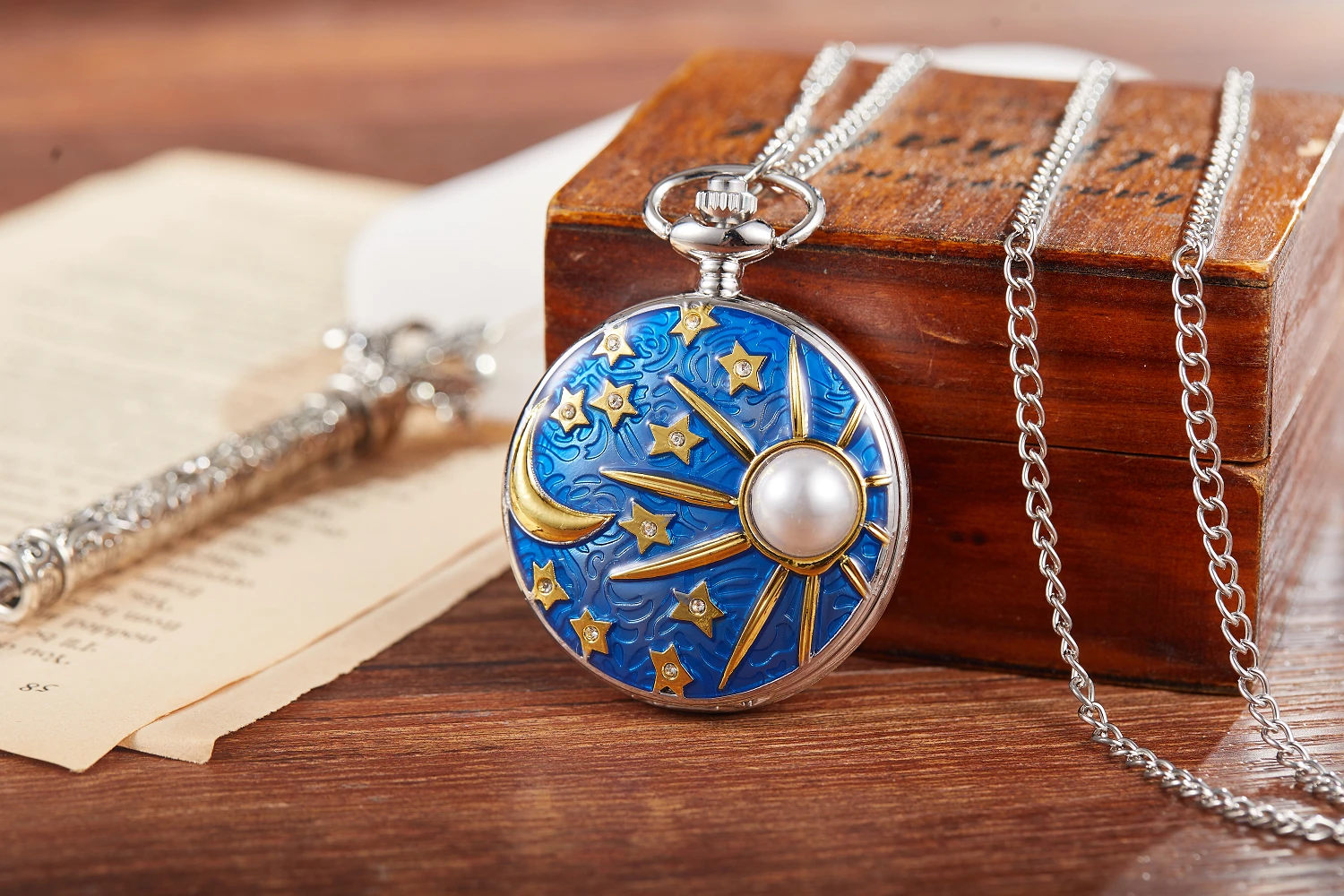 Retro Men Pocket Watch College Windy Day Moon Stars Personality Appearance Women Pocket Watch Children Quartz Pocket Watch