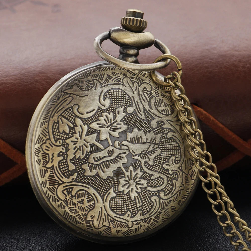 Antique Steampunk Hollow Green Crystal Emerald Imitation Stone Quartz Pocket Watch Necklace Woman Fob Watch TD2130