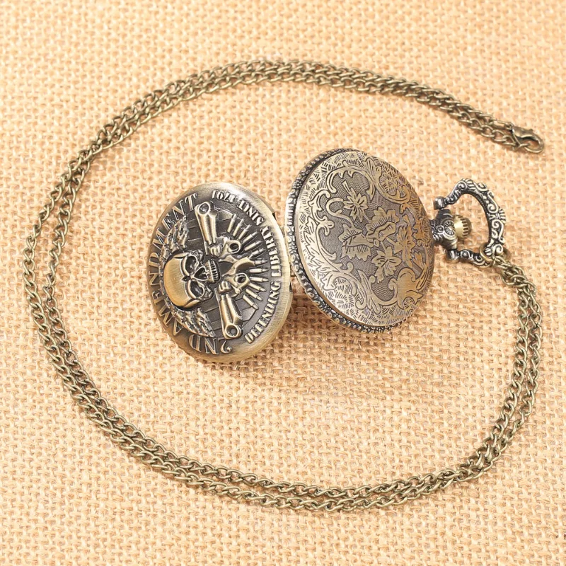 Vintage Bronze Gun Skull Defending Freedom Second Amendment Military Quartz Necklace Pocket Watch Pendant for Men Halloween Chri