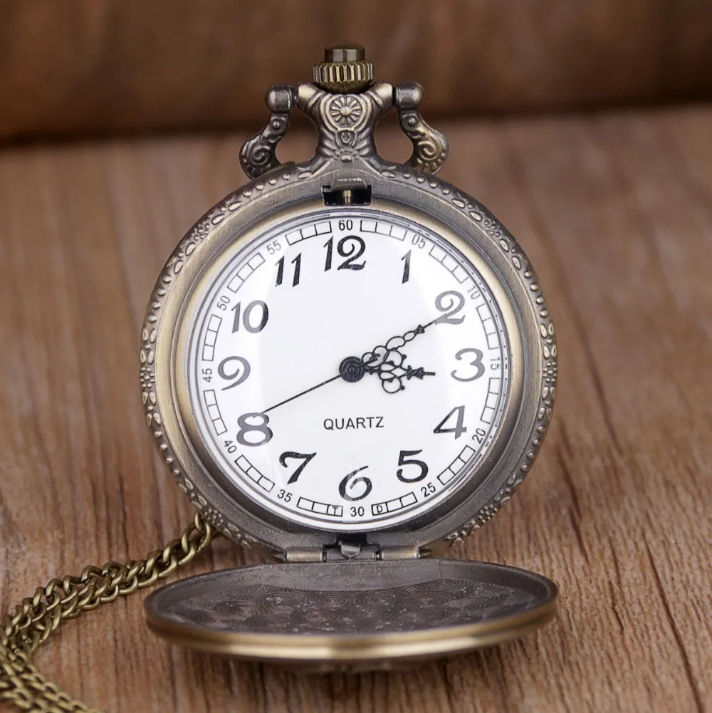 Vintage Hollow Black Bronze Octopus Quartz Pocket Watch with Necklace Chain Gift for Male Women Chronograph Hombre Relojes