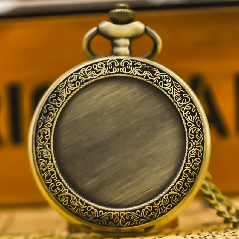 Vintage Bronze Creative Texture Fashion Accessory Fine Chain Quartz Pocket Watch Unisex Student Gift