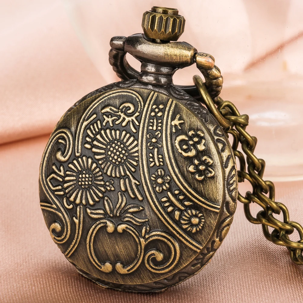 Little Size Bronze Necklace Quartz Pocket Watch Gifts for Kids Arabic Numerals Display White Dial Exquisite Tiny Pocket Clock
