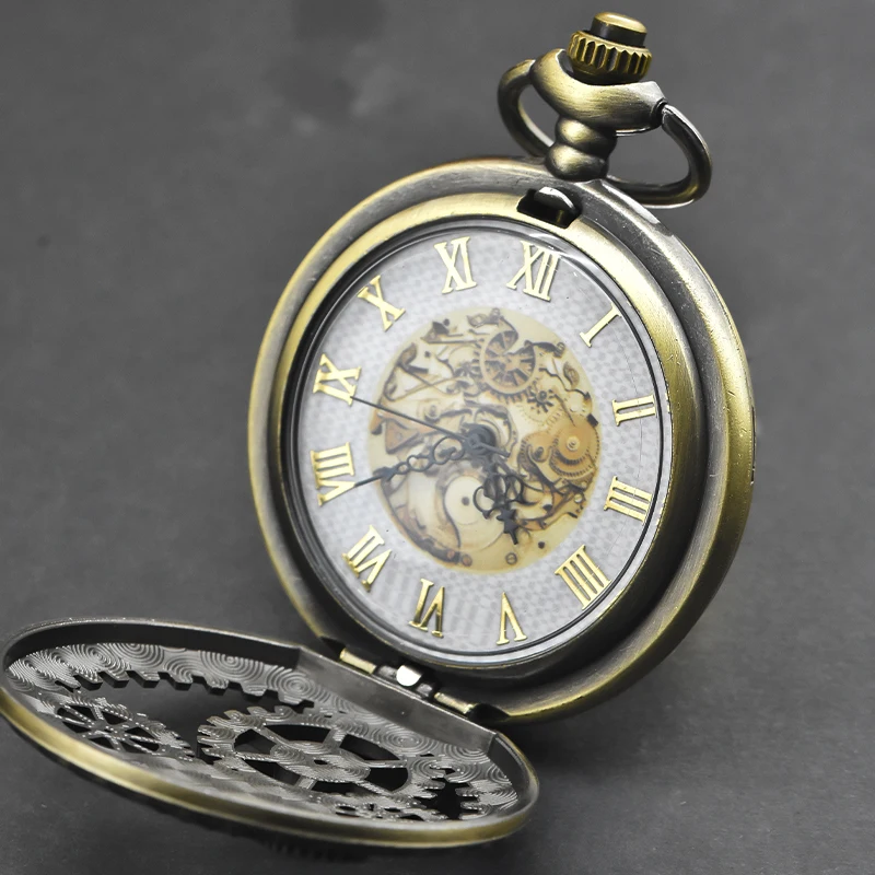 Vintage Bronze Steampunk Copper Cutout Gear Quartz Pocket Watch Necklace Pendant Clock Chain Men Women Chain Gift