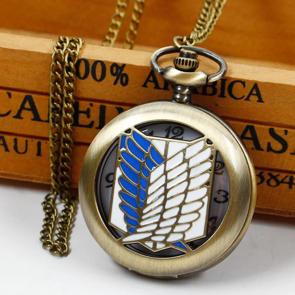 reloj de bolsillo Hollow Quartz Pocket Watch Vintage Pendant Blue White Wing Design Pocket Watches with Chain for Man Women