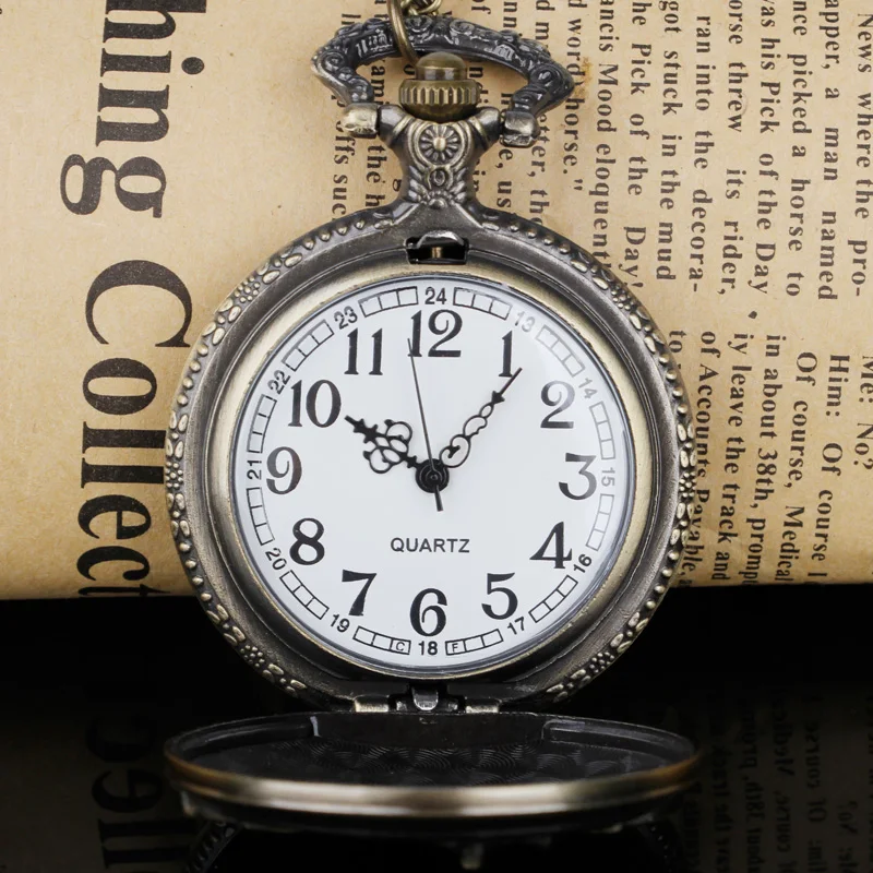Vintage Bronze Motorcycle Design Elegant Vintage Pocket Watch Collection Decorated Gift Necklaces for Men and Women