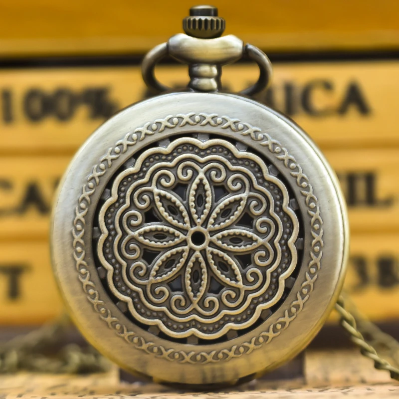 Vintage Bronze Clamshell Creative Cutout Flower Carved Necklace Quartz Pocket Watch Fashion Male And Female Students Universal