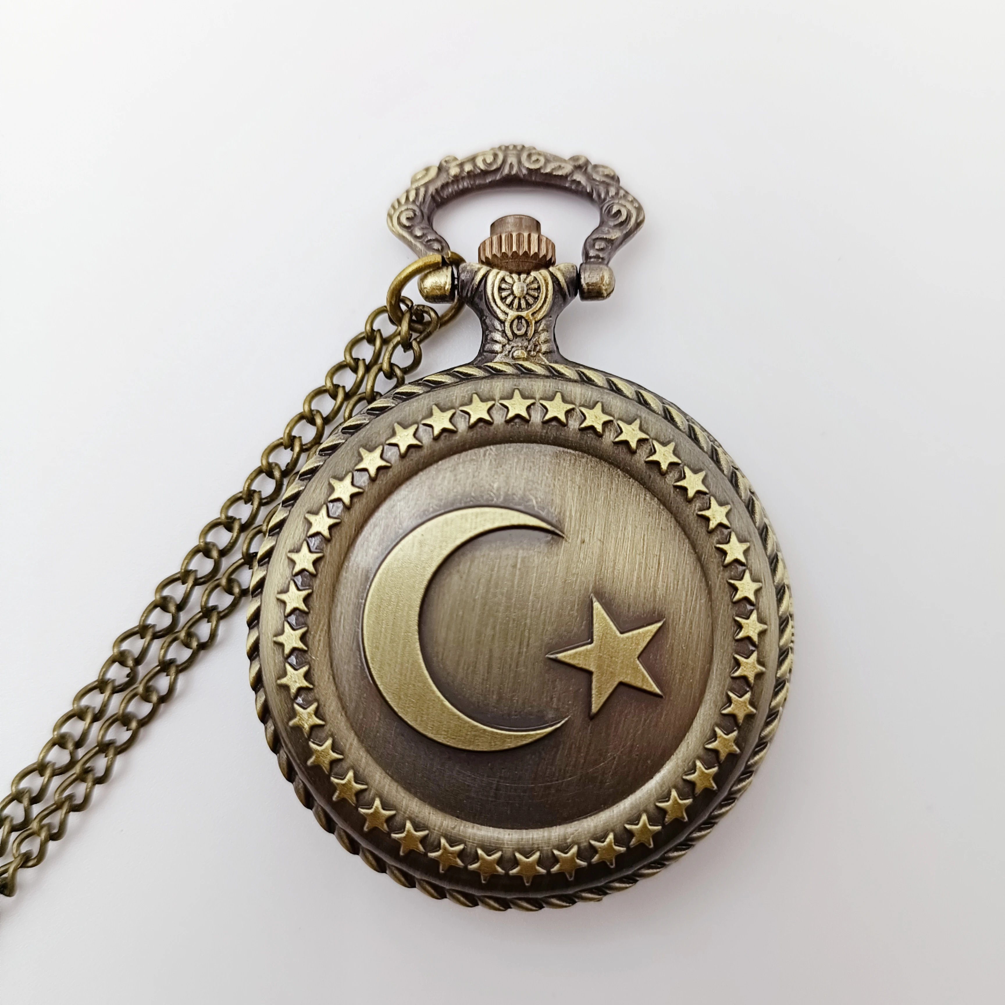 Vintage Bronze Star And Moon Engraved Necklace Quartz Pocket Watch For Holiday Gifts For Men And Women