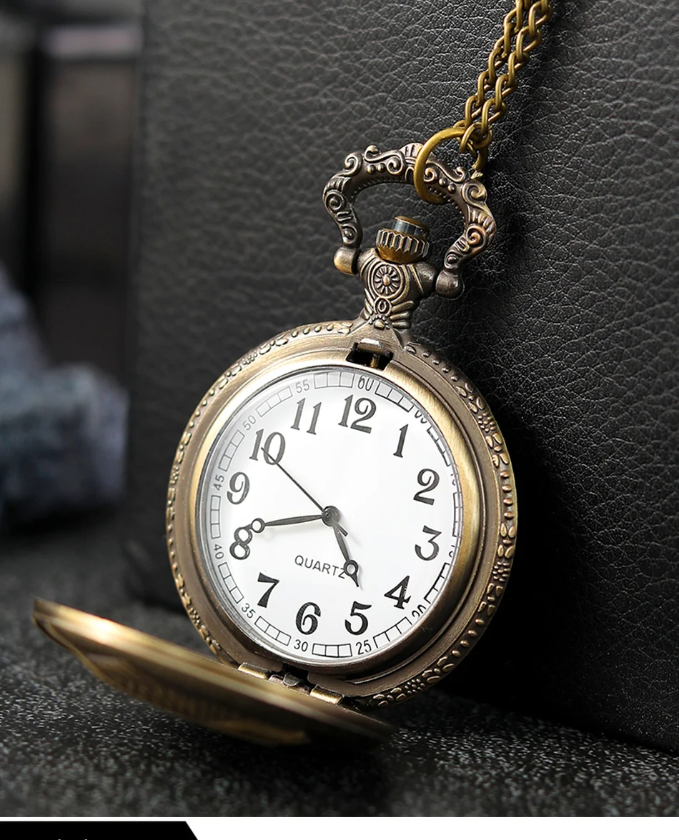 Best Gifts Luxury Gold Quartz Pocket Watch Design Fishes Necklace Pendant Pocket Watch Clock for Mens Womens