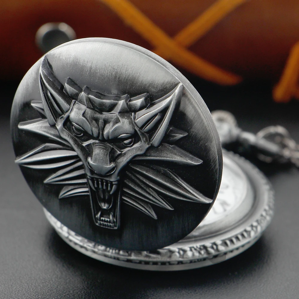 Bronze Antique Western Werewolf Embossed Quartz Pocket Watch Vintage Men's Fob Chain Clock Children's and Women's Gift