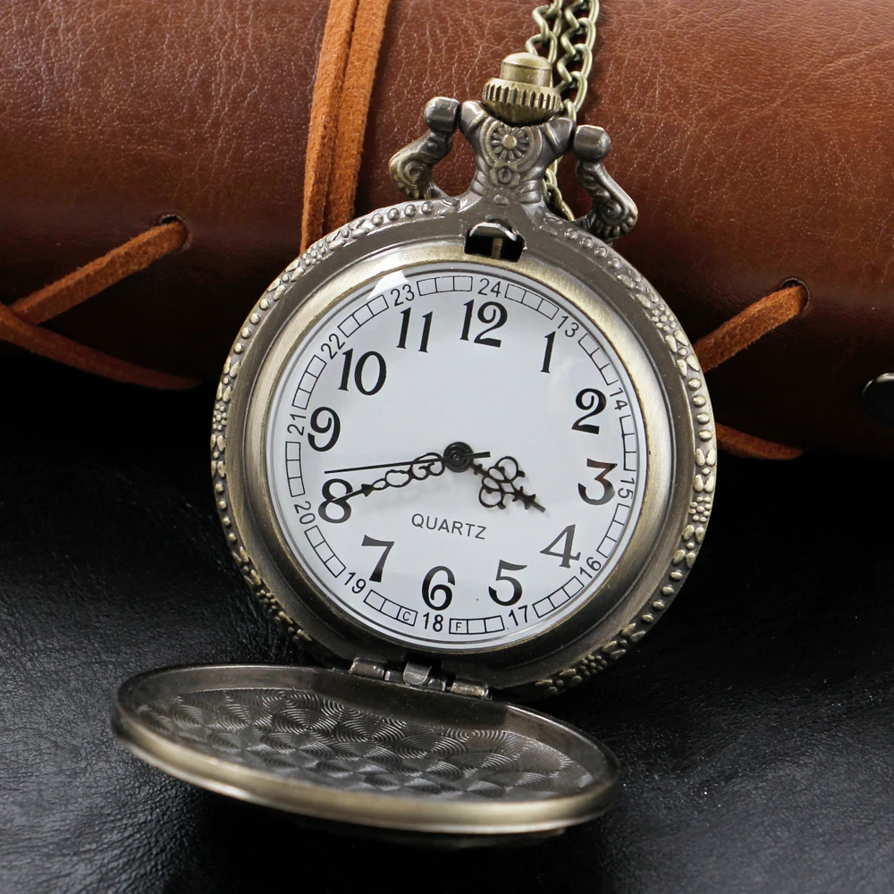 Bronze Antique Western Werewolf Embossed Quartz Pocket Watch Vintage Men's Fob Chain Clock Children's and Women's Gift